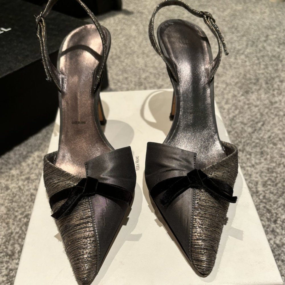 Vera Wang Black Bow High Heals